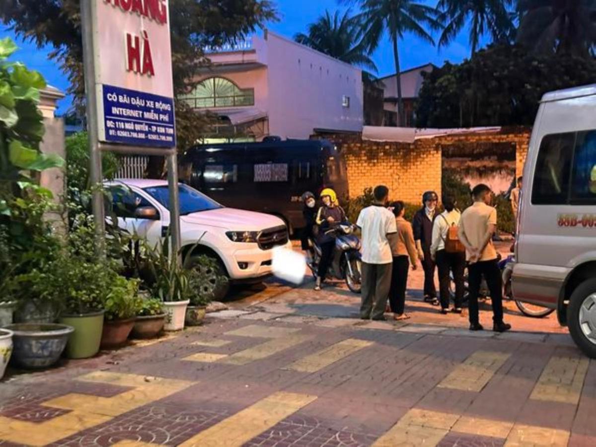 Truc Hoang Ha Hotel Tỉnh Kontum Kültér fotó