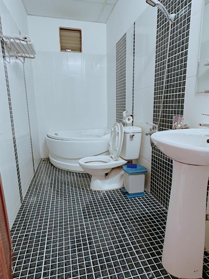 Truc Hoang Ha Hotel Tỉnh Kontum Kültér fotó