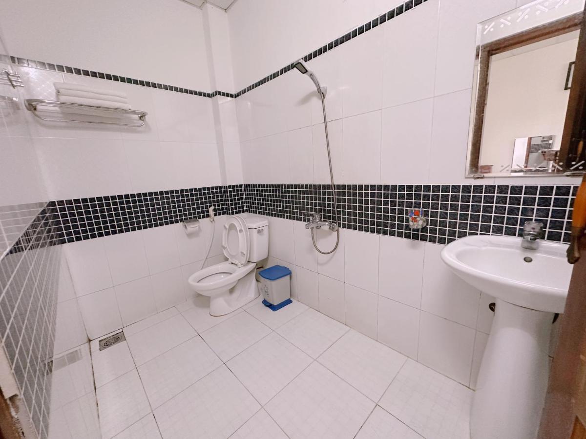 Truc Hoang Ha Hotel Tỉnh Kontum Kültér fotó