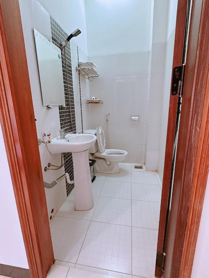 Truc Hoang Ha Hotel Tỉnh Kontum Kültér fotó