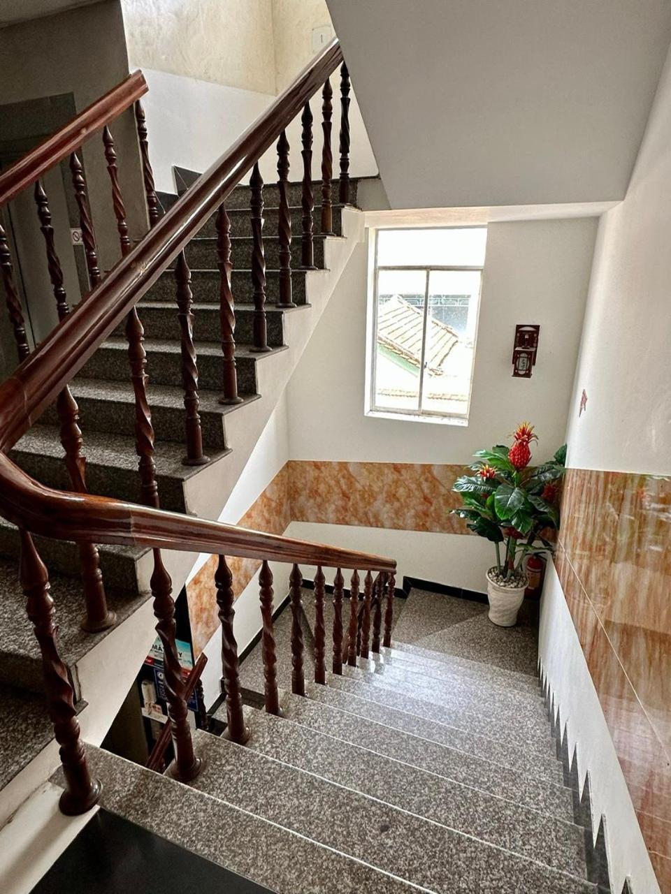 Truc Hoang Ha Hotel Tỉnh Kontum Kültér fotó